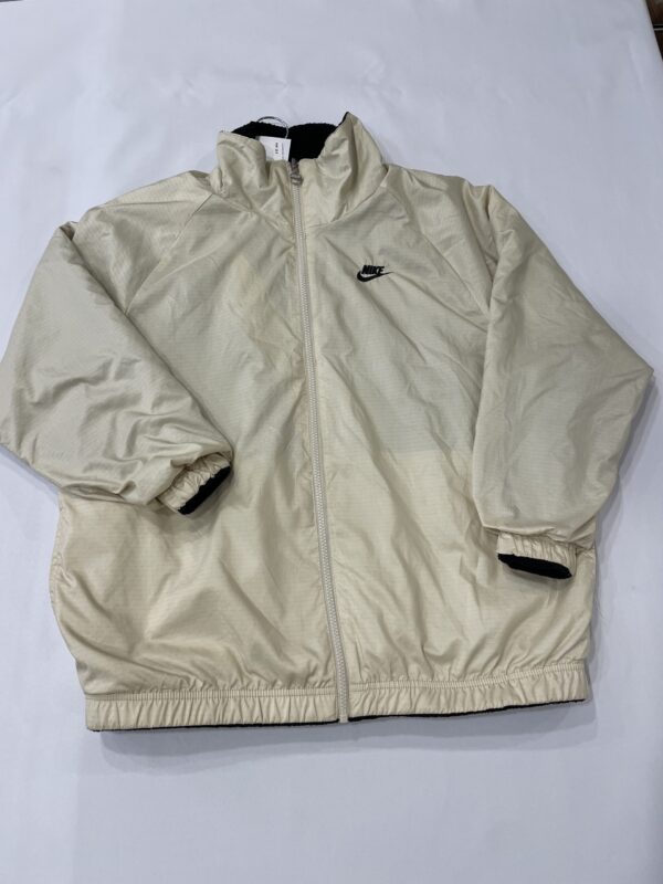 CAZADORA NIKE T-M/L