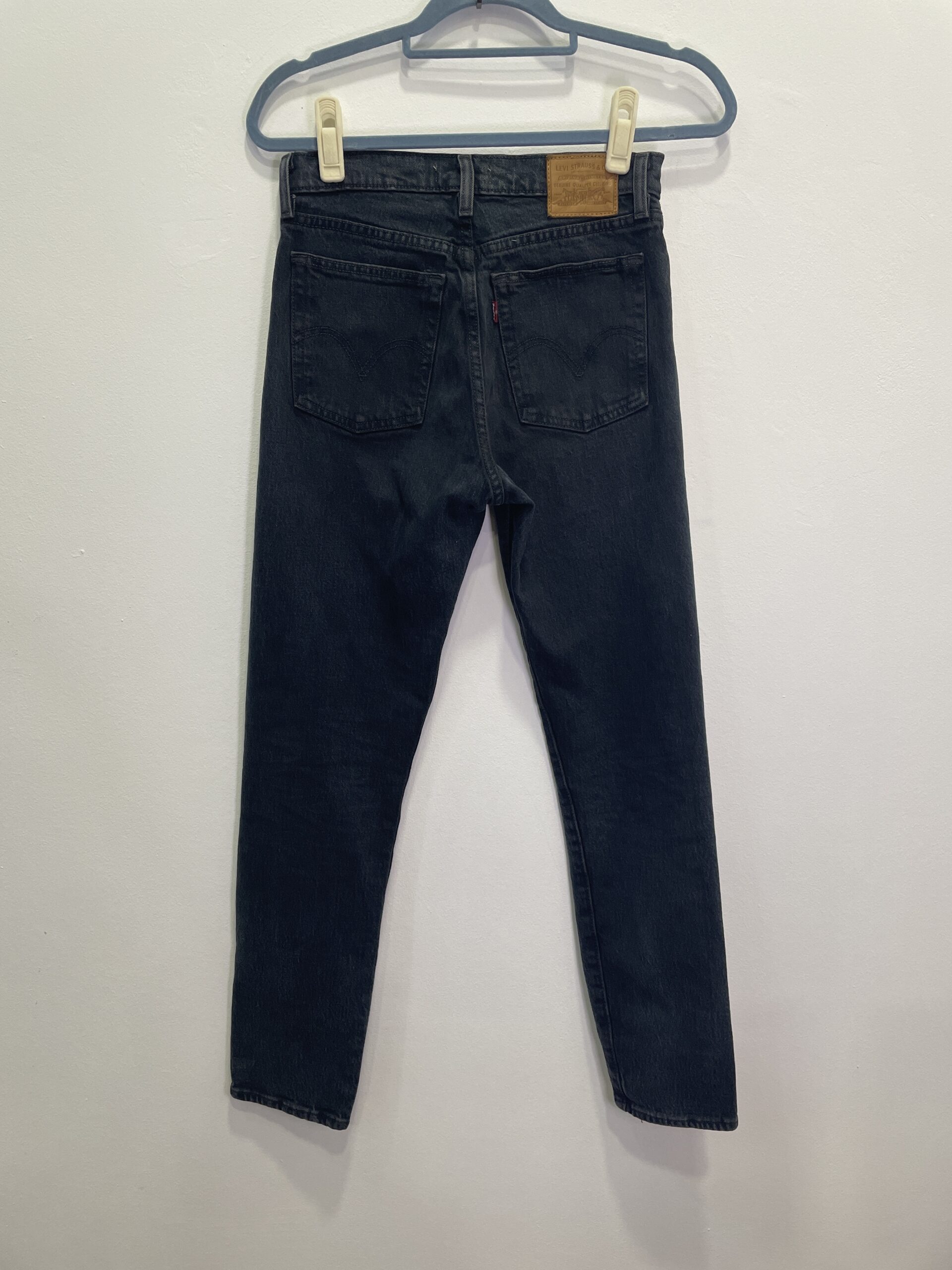 PANTALON LARGO LEVIS T-S