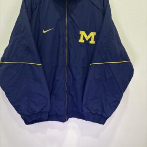 CAZADORA NIKE T-XL